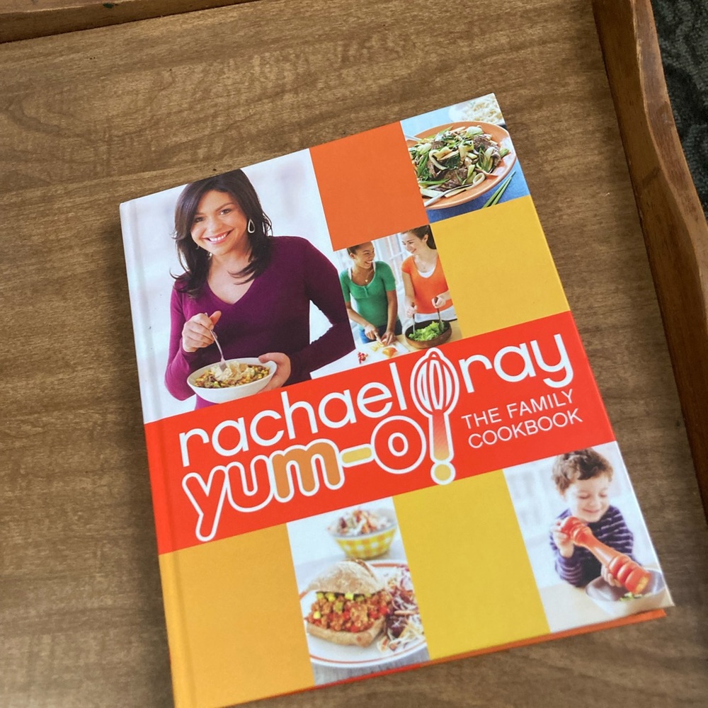 Rachel Ray Yum O!  the family cookbook